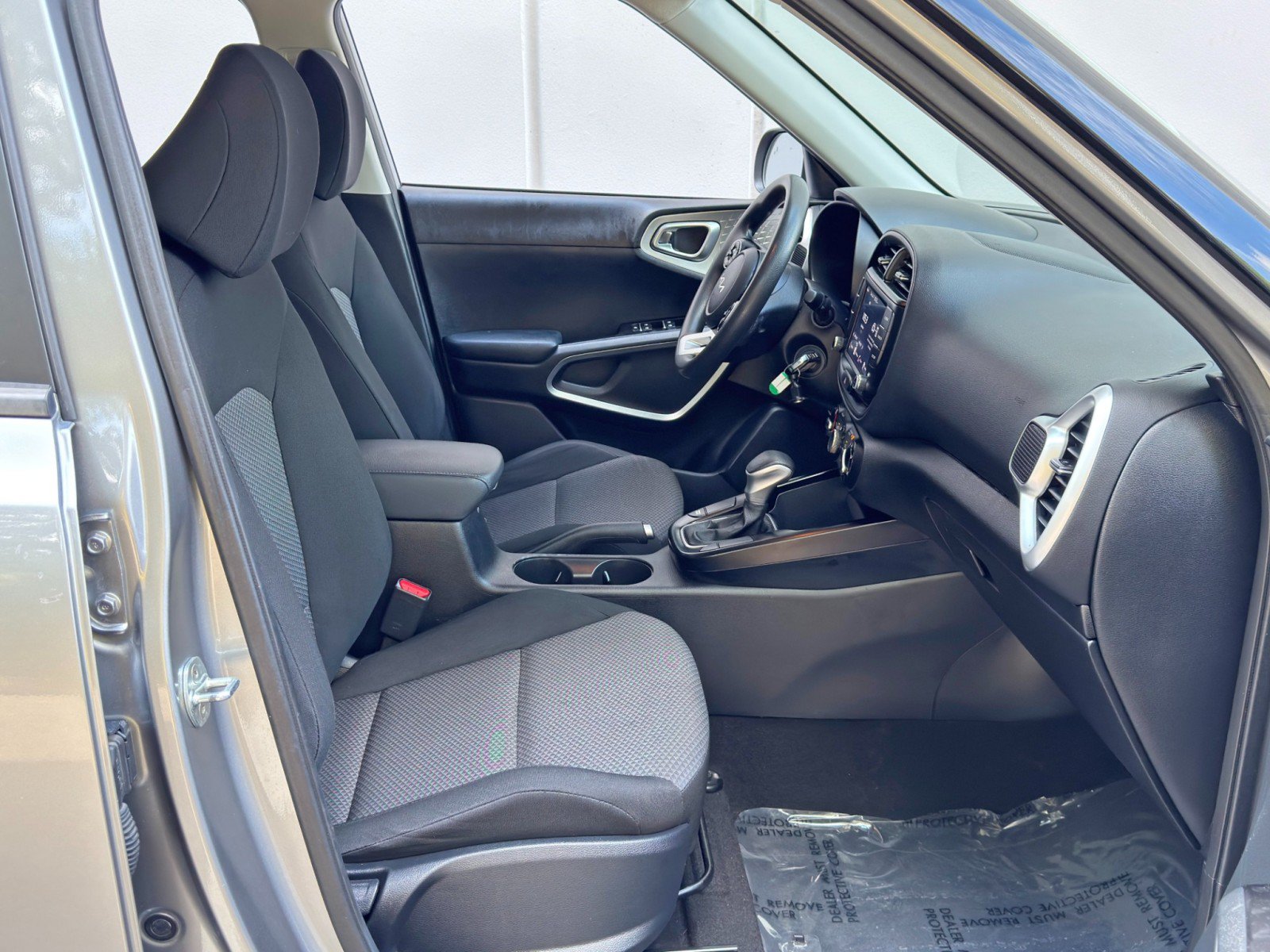 Used 2022 Kia Soul LX w/ Technology Package FWD image 14