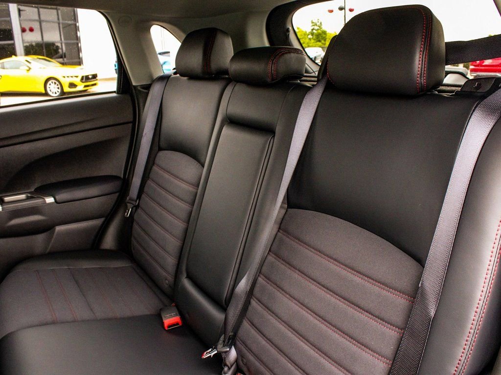 New 2024 Mitsubishi Outlander Sport SE AWD/4WD image 32