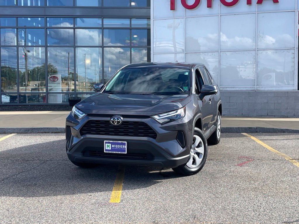 Used 2024 Toyota RAV4 LE AWD/4WD image 1