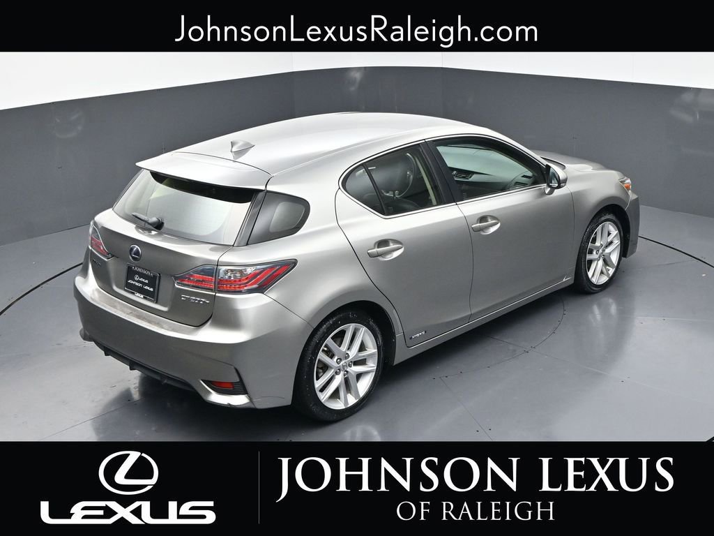 Used 2017 Lexus CT 200h image 28