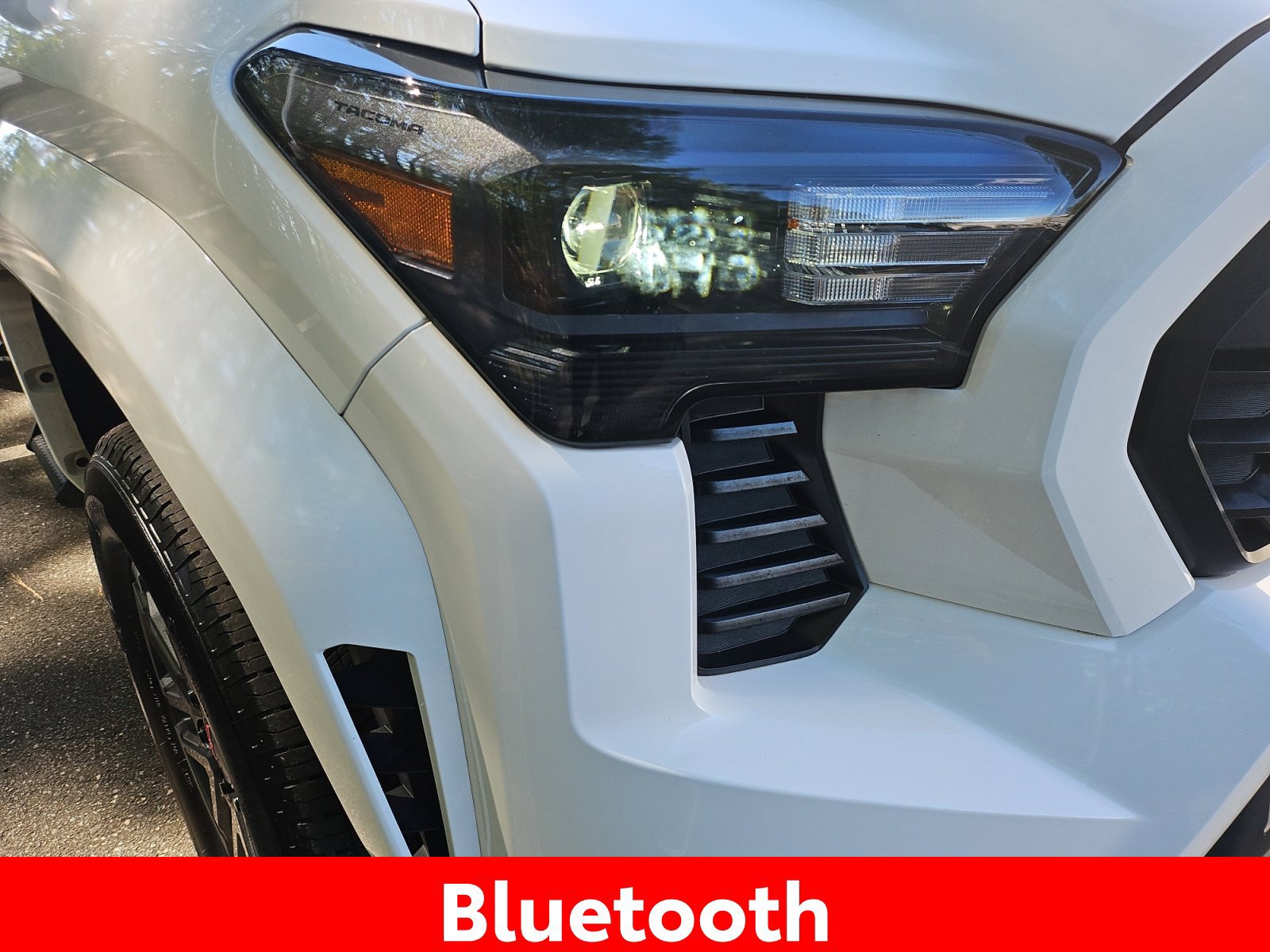 Used 2024 Toyota Tacoma TRD Sport w/ TRD Sport Upgrade Package AWD/4WD image 13