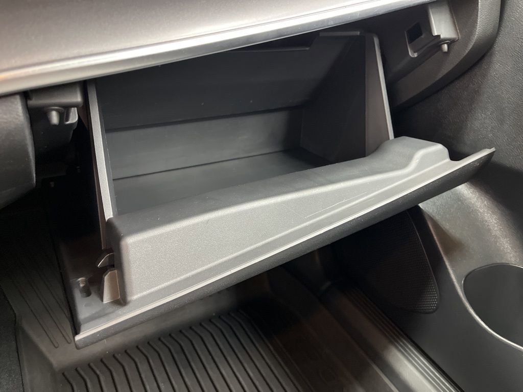 Used 2023 Nissan Rogue SV FWD image 28