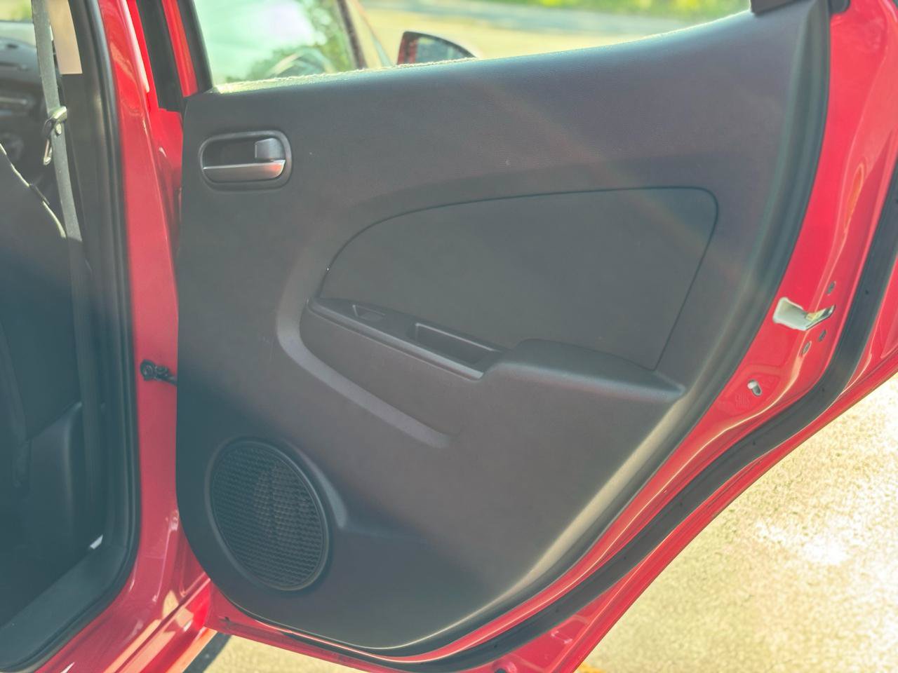 Used 2013 MAZDA MAZDA2 Touring FWD image 32