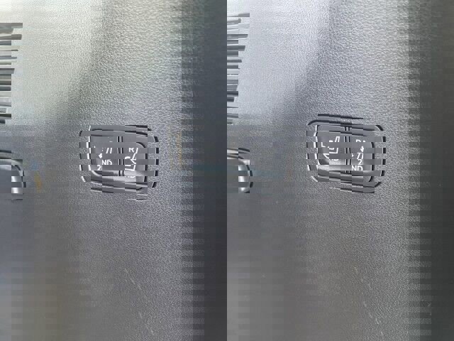 Used 2025 Hyundai Santa Fe XRT image 28