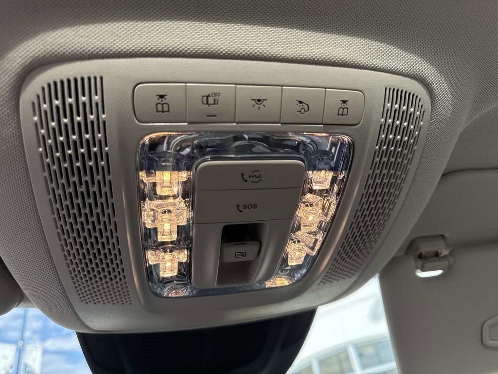 Certified 2025 Mercedes-Benz GLS 450 4MATIC image 20