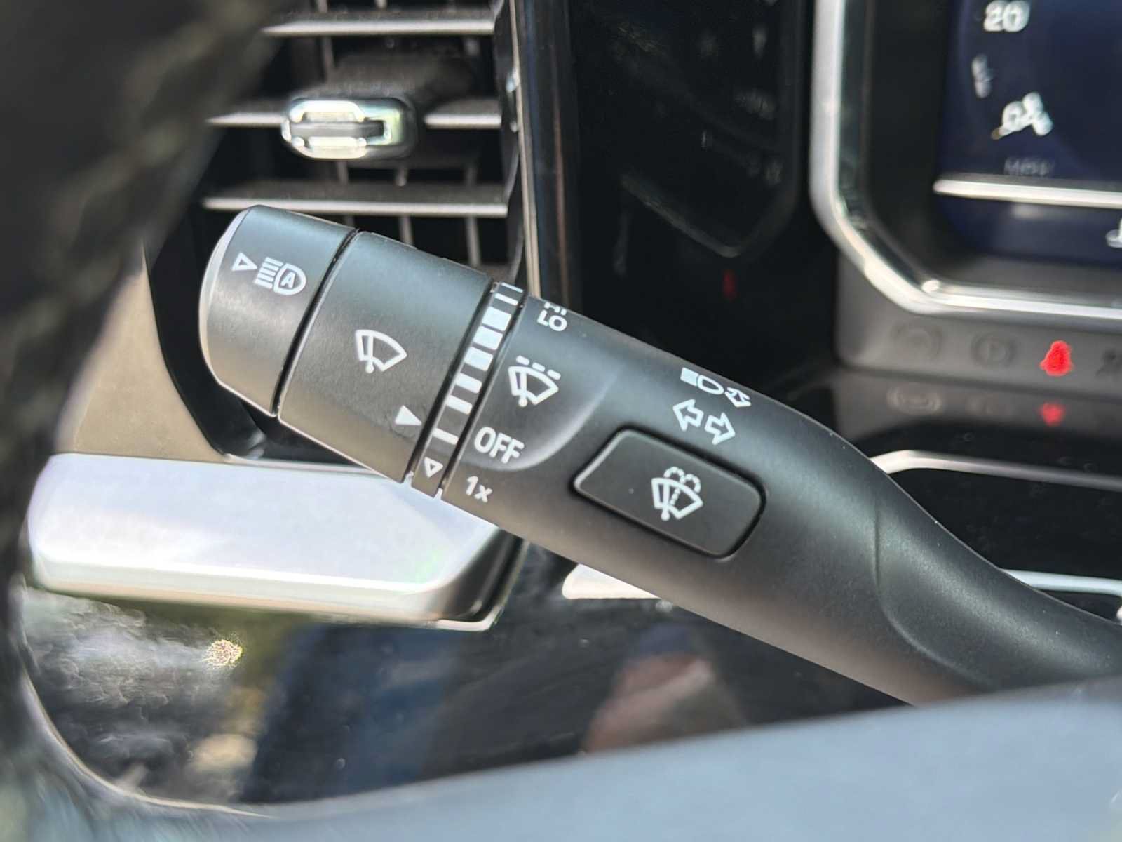 Used 2022 Chevrolet Silverado 1500 RST AWD/4WD image 15