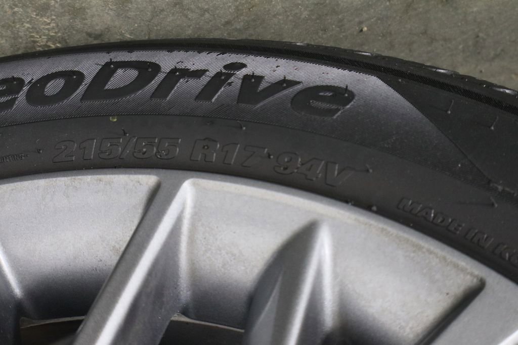 Used 2018 Lexus ES 350 w/ Navigation System Package image 42