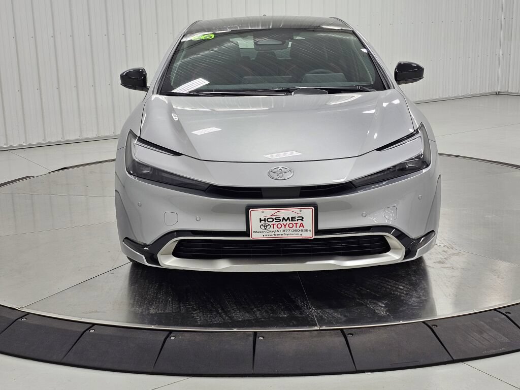 New 2026 Toyota Prius Plug-In Hybrid FWD image 8
