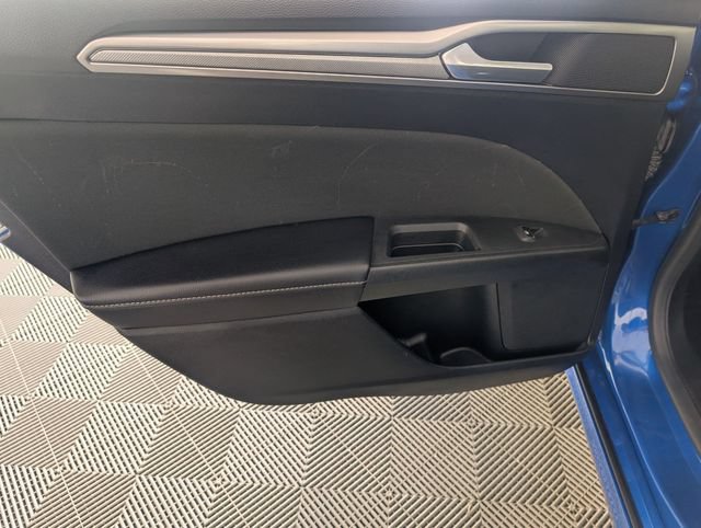 Used 2019 Ford Fusion SE FWD image 26