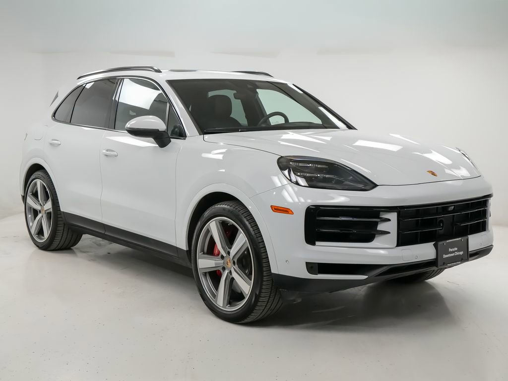 Certified 2025 Porsche Cayenne S image 8