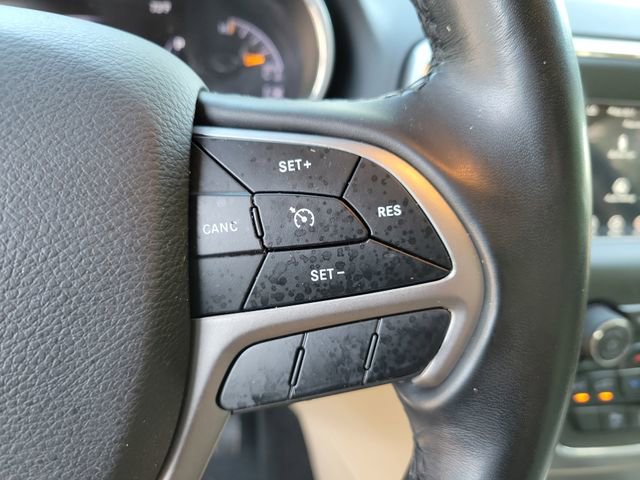 Used 2021 Jeep Grand Cherokee Laredo RWD image 29