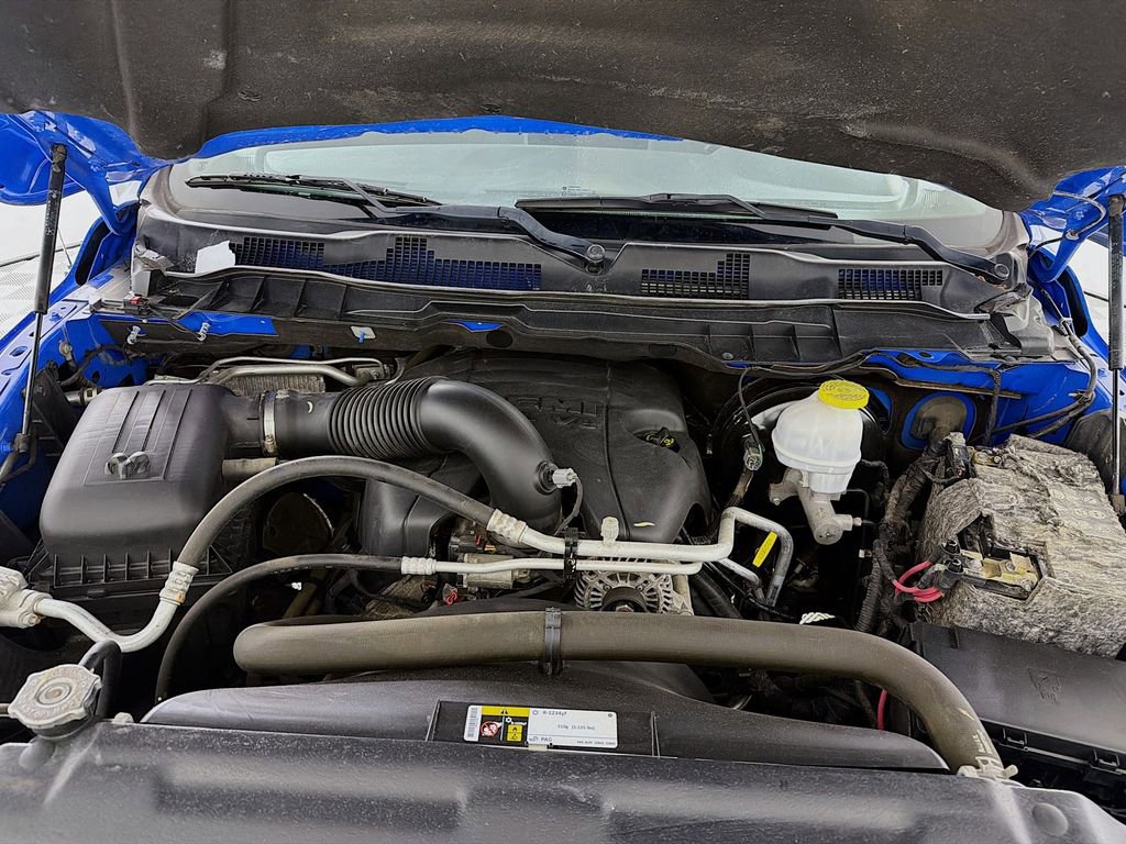 Used 2018 RAM 1500 SLT image 30