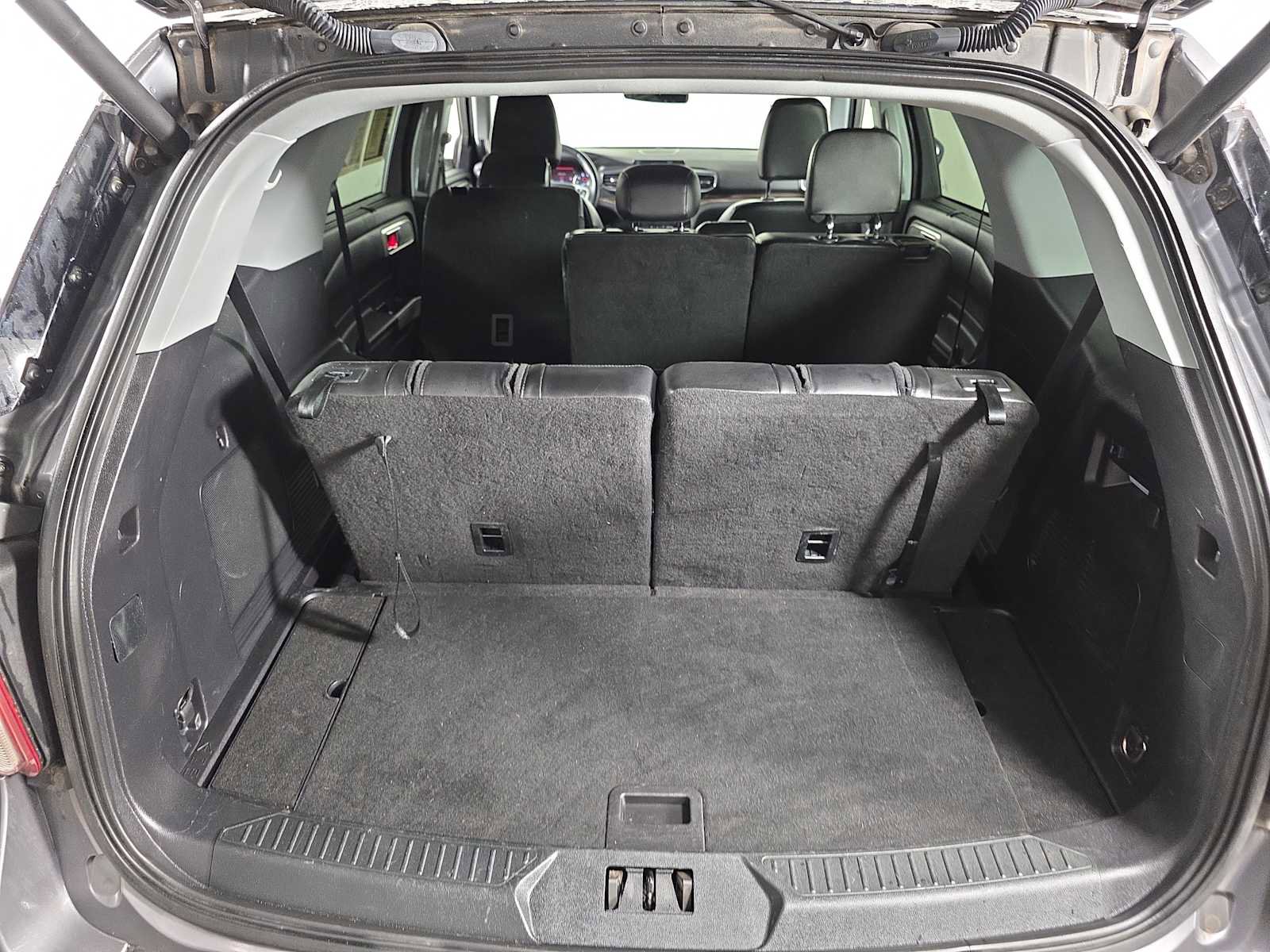 Used 2022 Ford Explorer Limited image 38