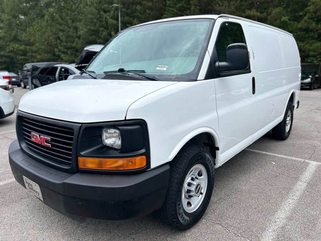 Used 2011 GMC Savana 2500 RWD image 3