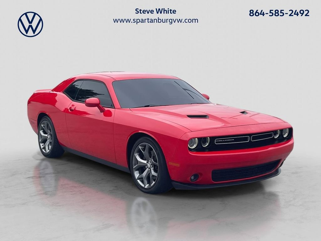 Used 2016 Dodge Challenger SXT Plus RWD image 1