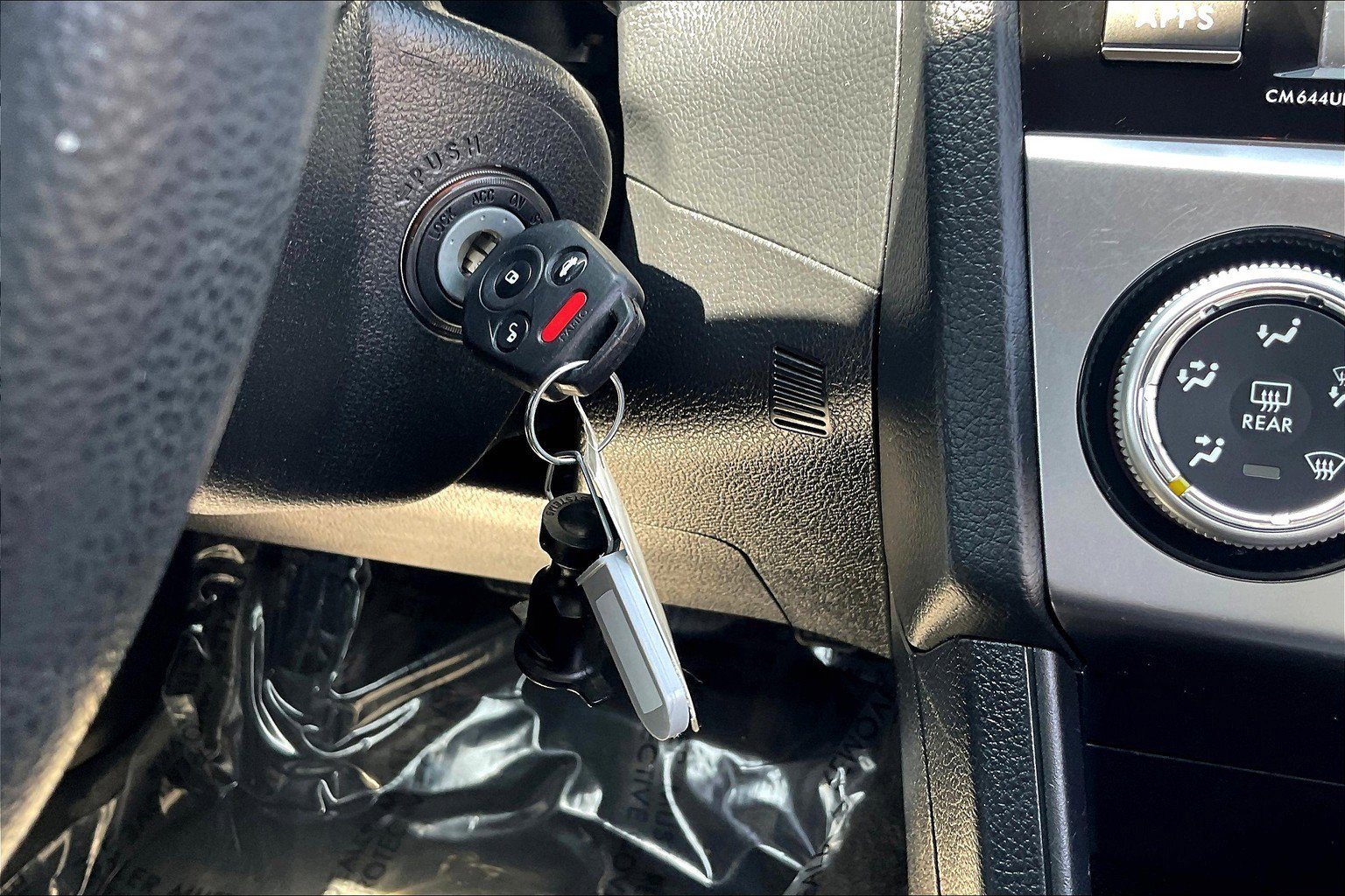 Used 2015 Subaru Crosstrek 2.0i Premium image 11