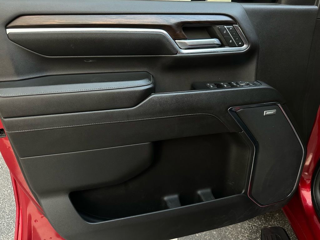 Used 2024 GMC Sierra 2500 SLT w/ SLT Premium Package AWD/4WD image 10