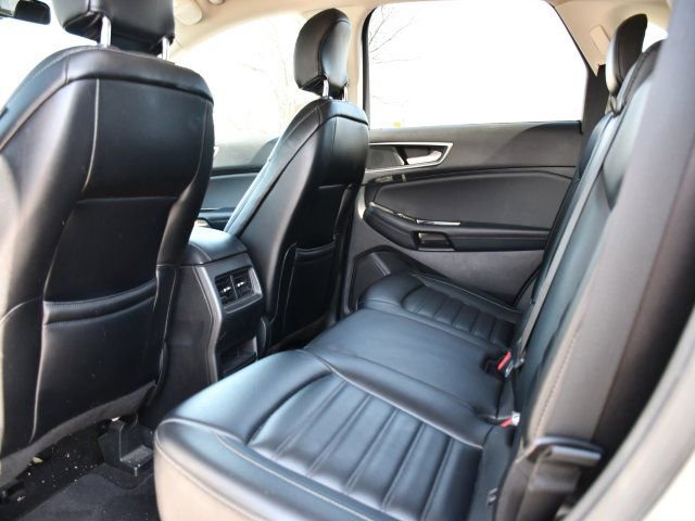 Used 2019 Ford Edge SEL w/ Equipment Group 201A image 15