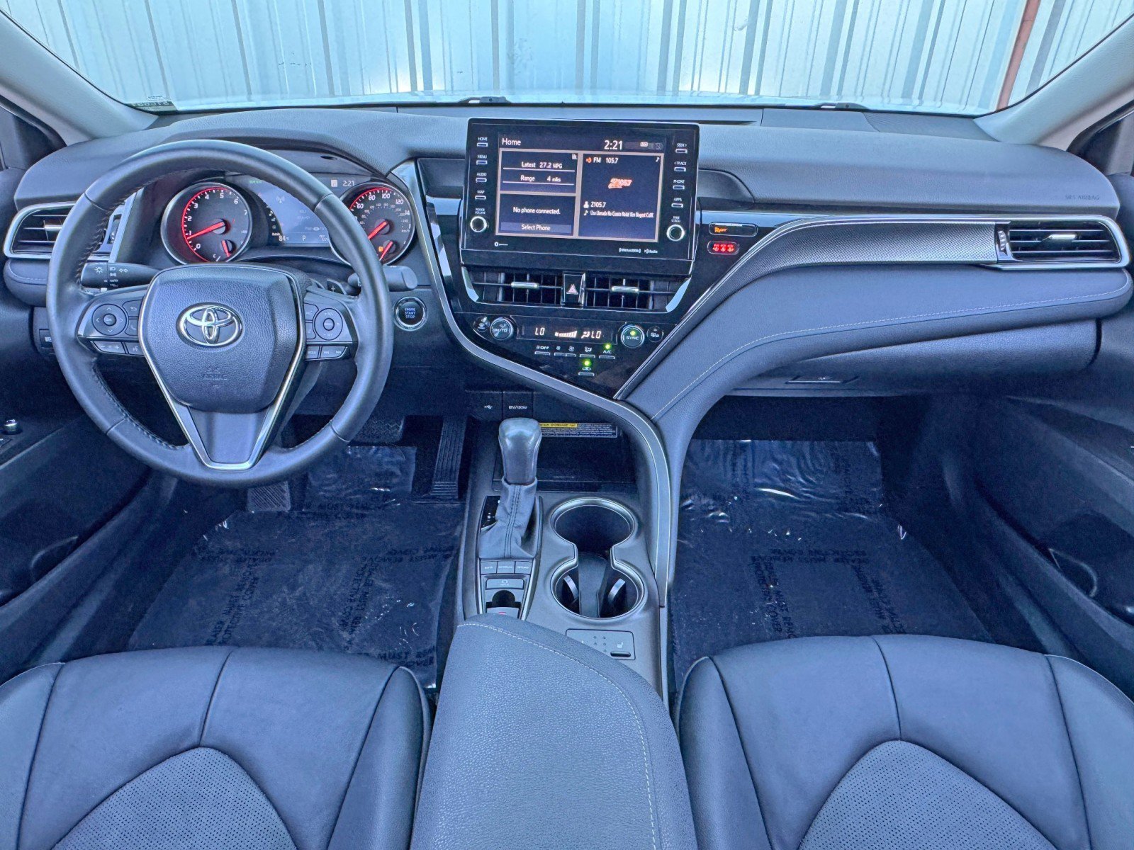 Used 2021 Toyota Camry XSE image 11