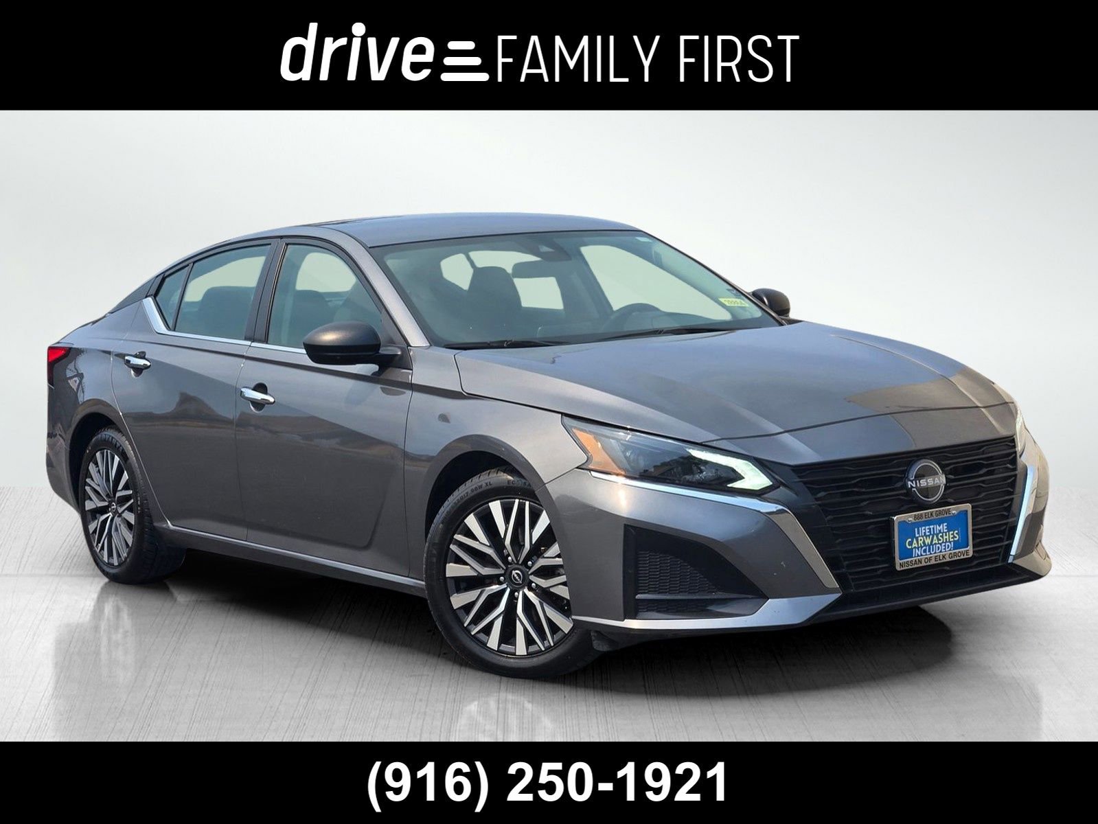 Used 2024 Nissan Altima 2.5 SV image 1