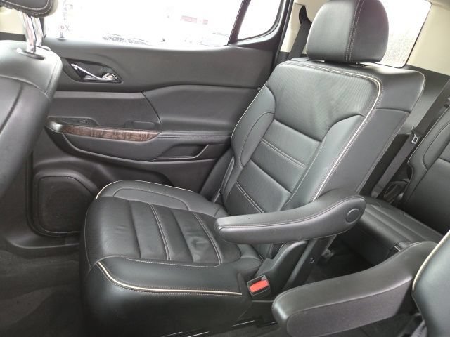 Used 2023 GMC Acadia Denali w/ Denali Technology Package AWD/4WD image 26
