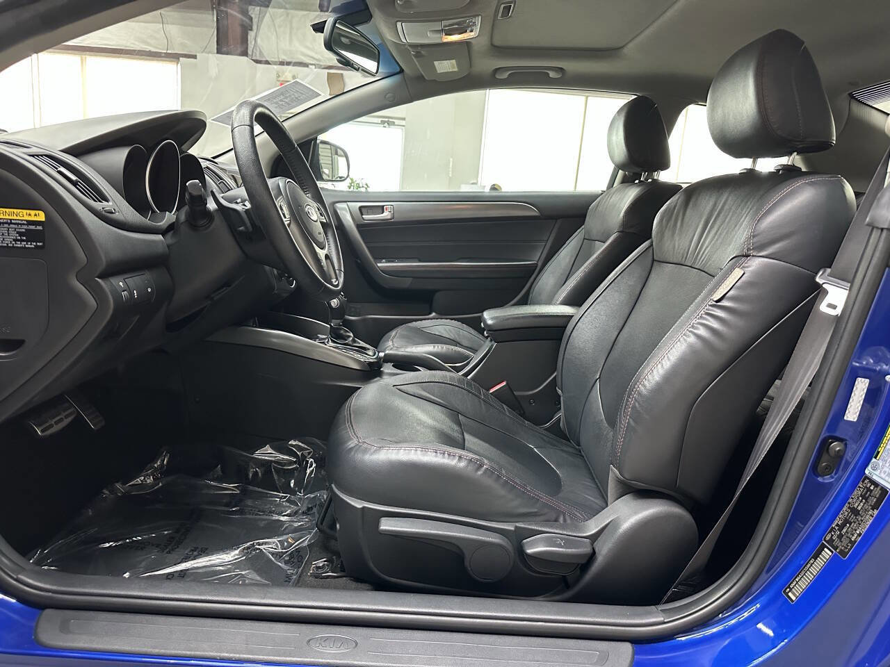 Used 2012 Kia Forte Koup SX w/ Leather Pkg image 11