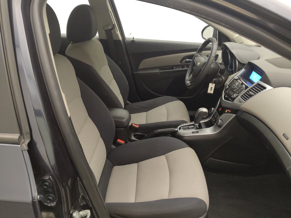 Used 2016 Chevrolet Cruze LS FWD image 21