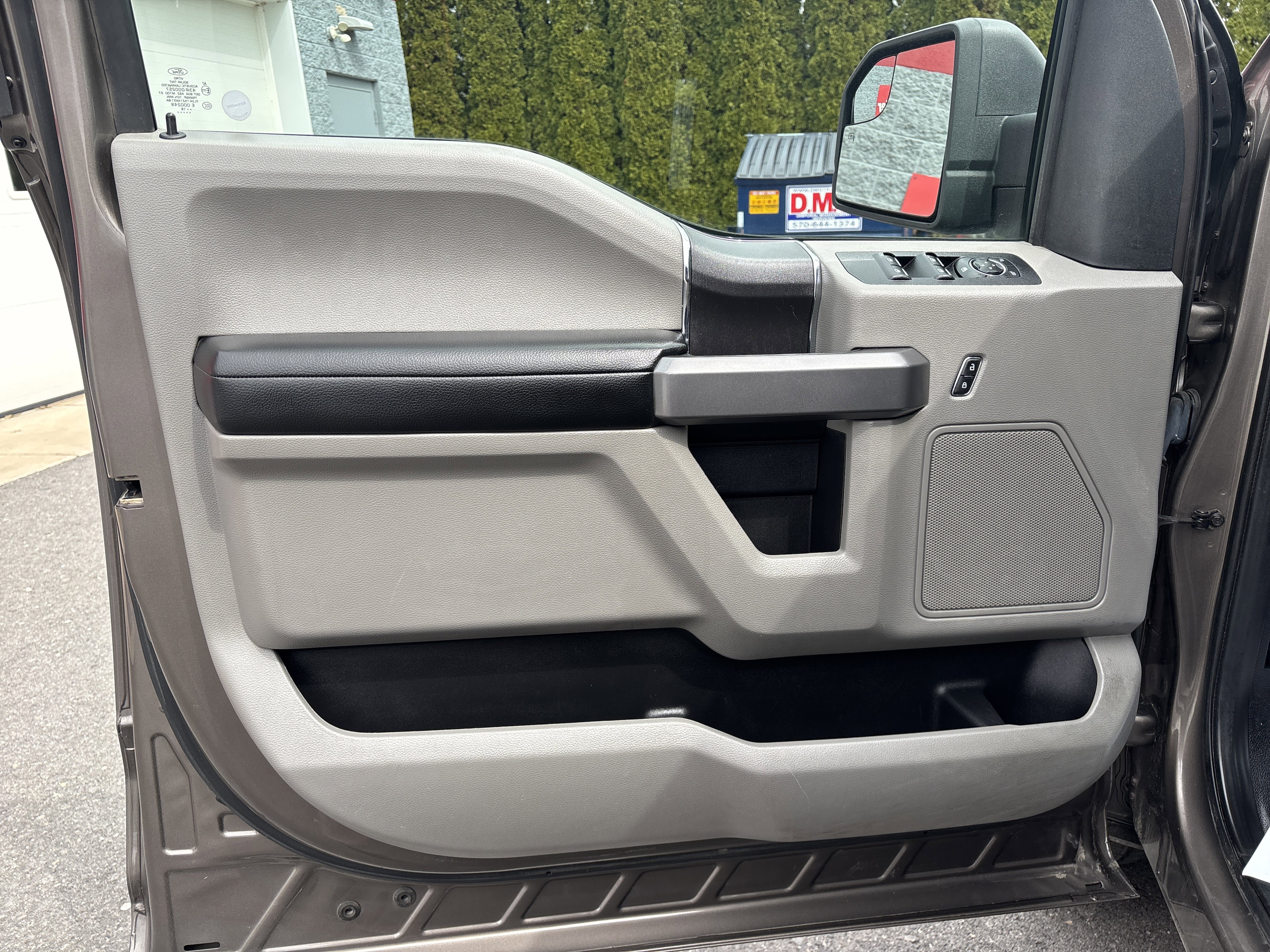 Used 2019 Ford F150 XLT w/ Equipment Group 301A Mid image 15