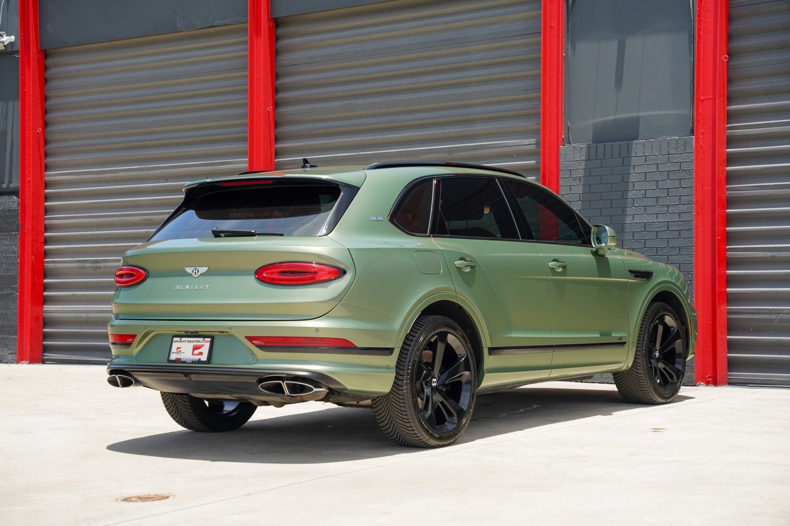 Used 2022 Bentley Bentayga AWD/4WD image 3