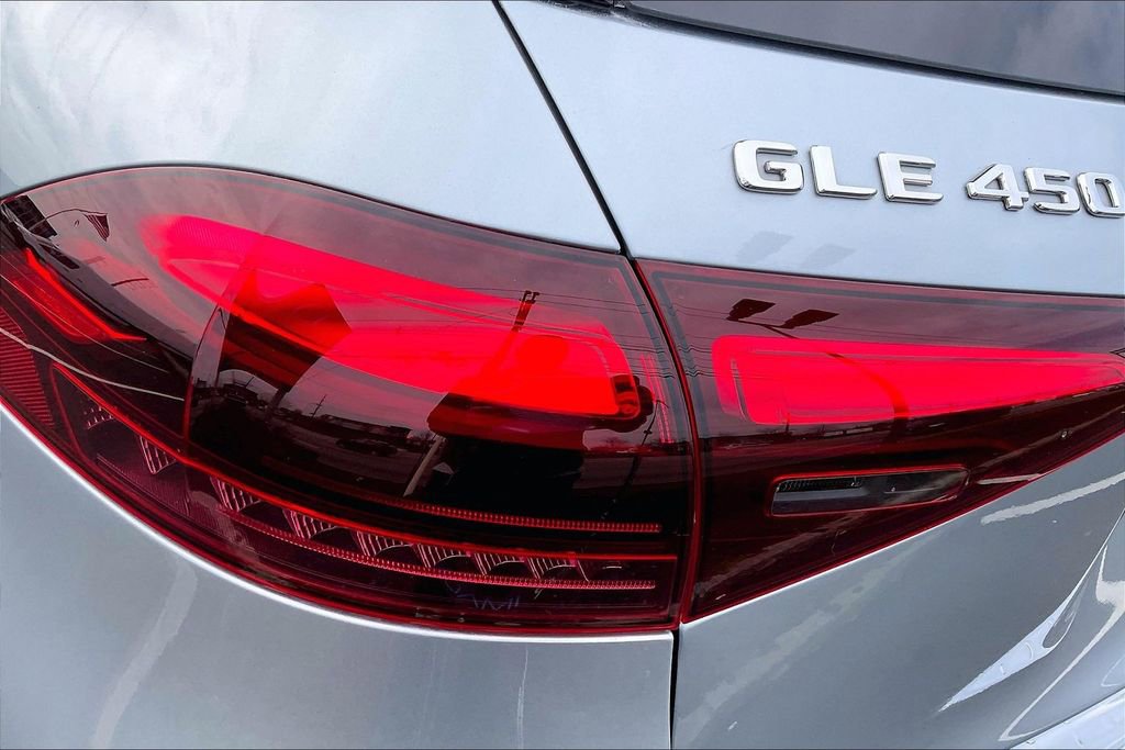 Certified 2025 Mercedes-Benz GLE 450 4MATIC image 24