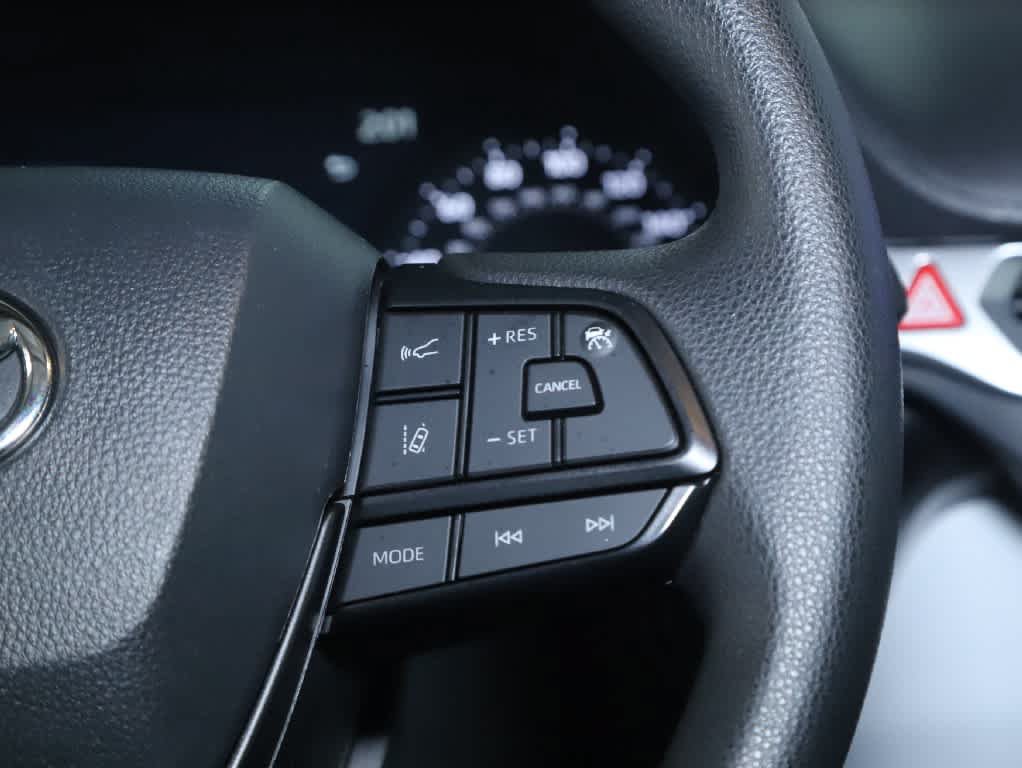 Certified 2026 Toyota Sienna LE AWD/4WD image 23