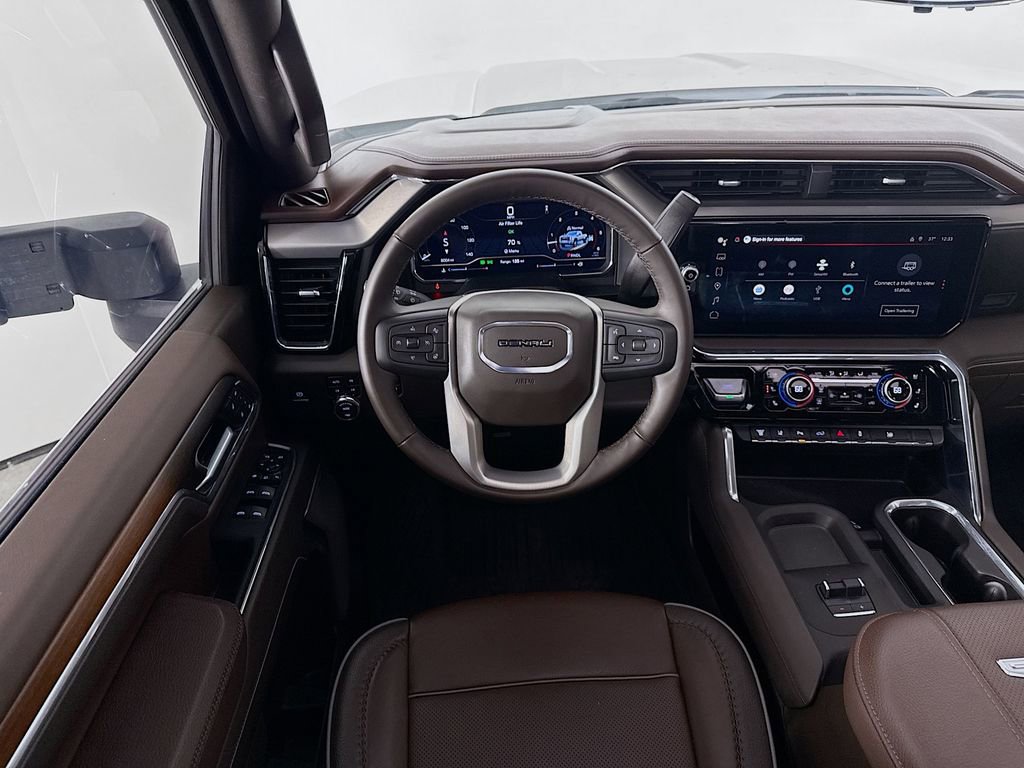 Used 2025 GMC Sierra 3500 Denali w/ Technology Package image 25