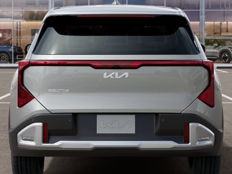 New 2027 Kia Seltos LX FWD image 14