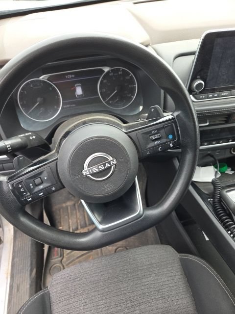 Used 2023 Nissan Rogue SV AWD/4WD image 15