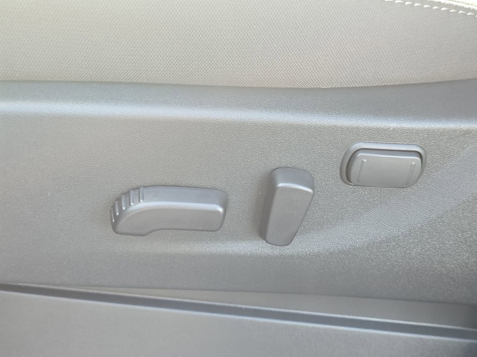 New 2026 Nissan Frontier SV w/ All-Weather Content Package image 12