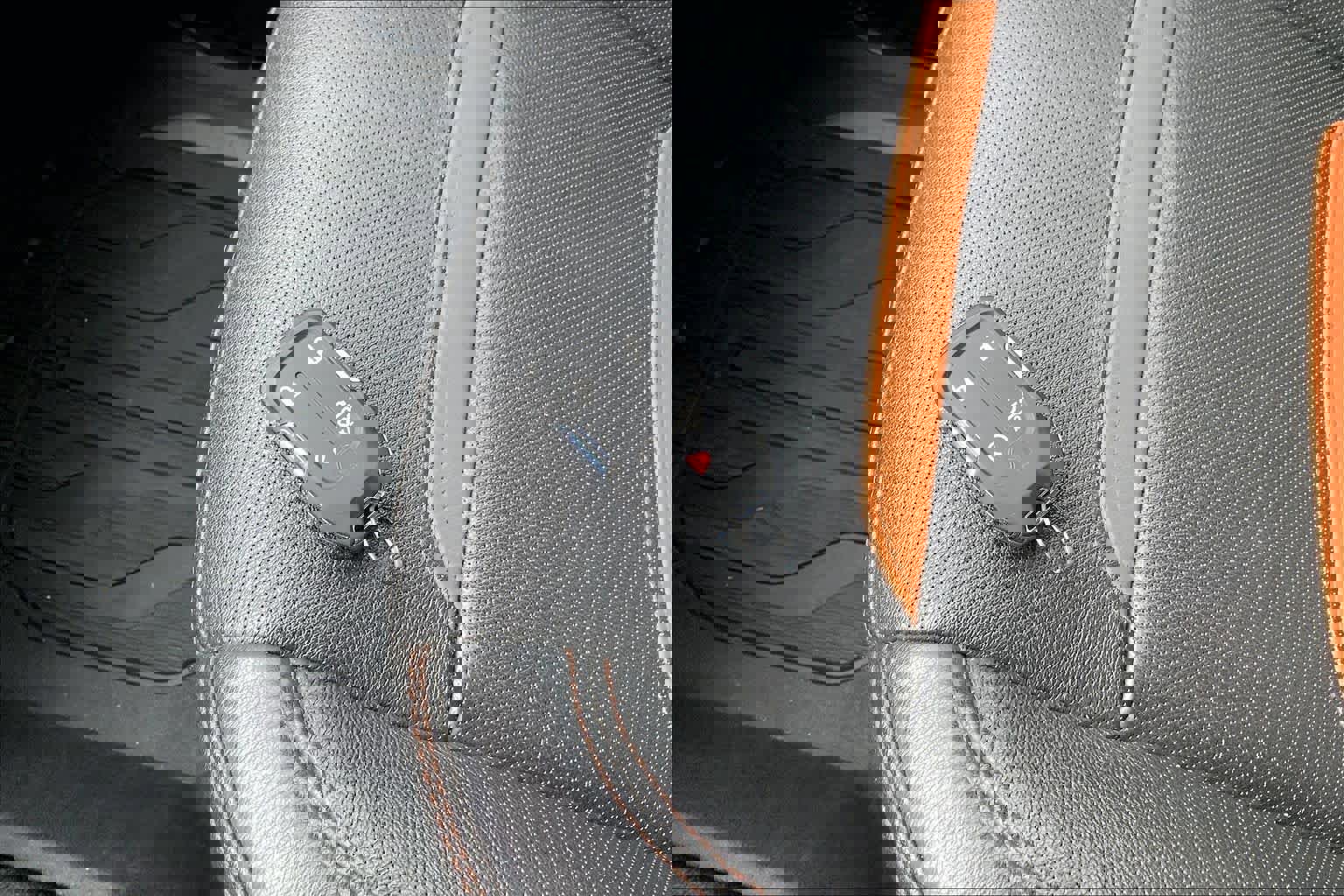 Used 2019 GMC Sierra 1500 AT4 w/ AT4 Premium Package image 15