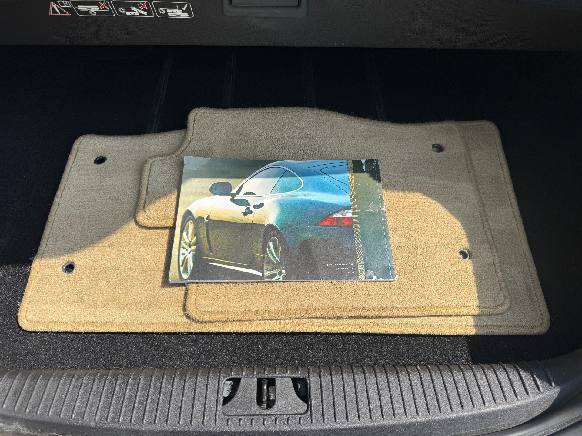 Used 2008 Jaguar XK Convertible image 60