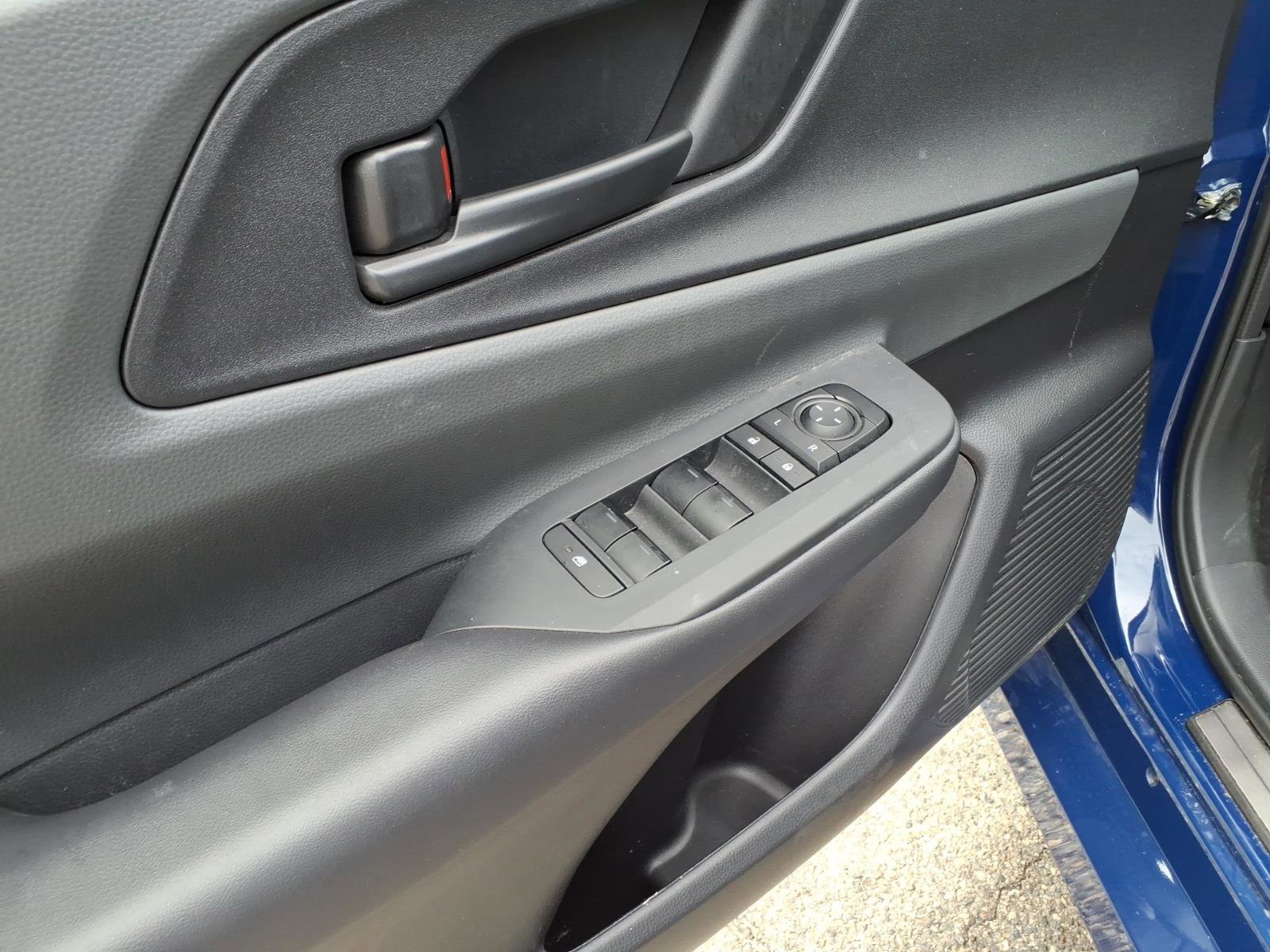 Used 2024 Toyota Prius LE image 15