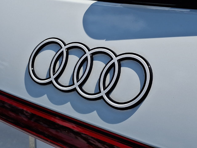 Used 2025 Audi Q5 Premium Plus AWD/4WD image 30