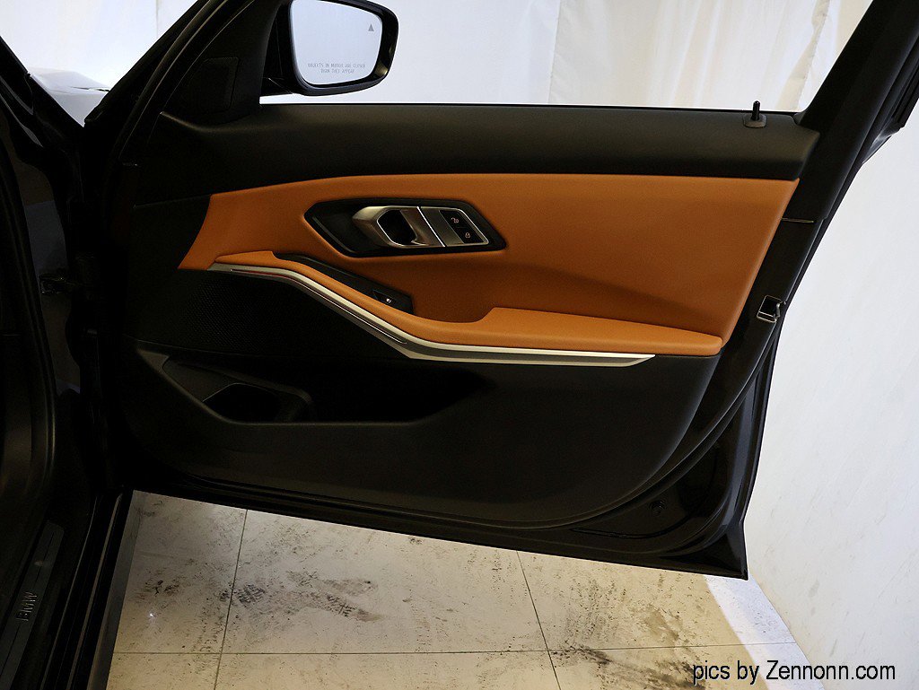 Certified 2023 BMW 330i xDrive Sedan w/ Premium Package image 33