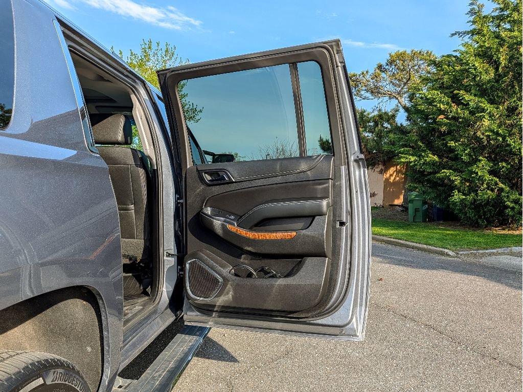 Used 2019 Chevrolet Suburban Premier AWD/4WD image 13