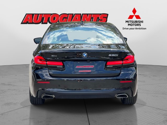 Used 2023 BMW 530i xDrive w/ Premium Package AWD/4WD image 5