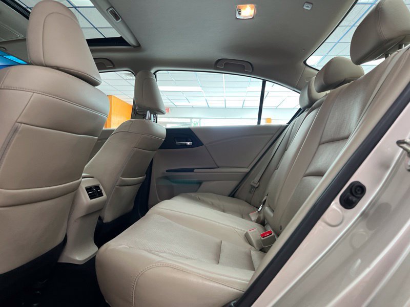 Used 2016 Honda Accord EX-L image 16