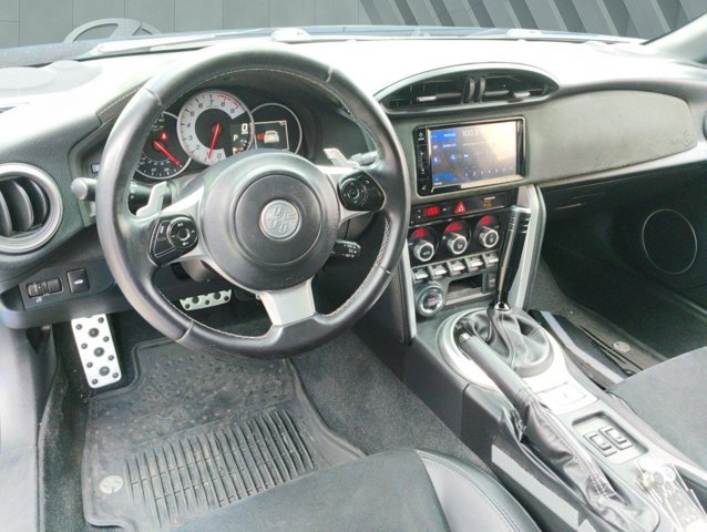 Used 2020 Toyota 86 RWD image 10