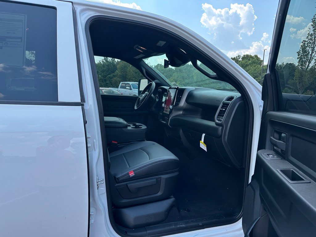 New 2026 RAM 3500 Tradesman AWD/4WD image 16