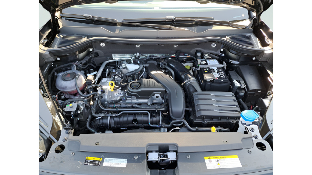 New 2025 Volkswagen Taos S AWD/4WD image 16