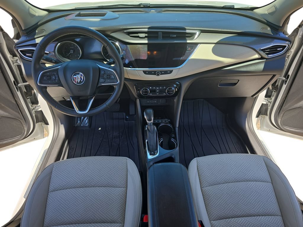 Used 2020 Buick Encore GX Essence w/ Experience Buick Package AWD/4WD image 9