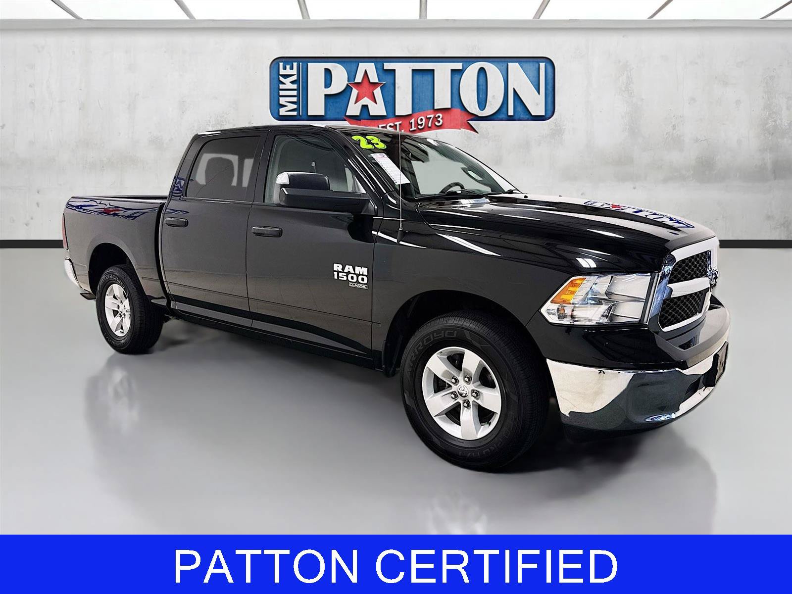 Used 2023 RAM 1500 Classic SLT w/ Trailer & Traction Group AWD/4WD image 1