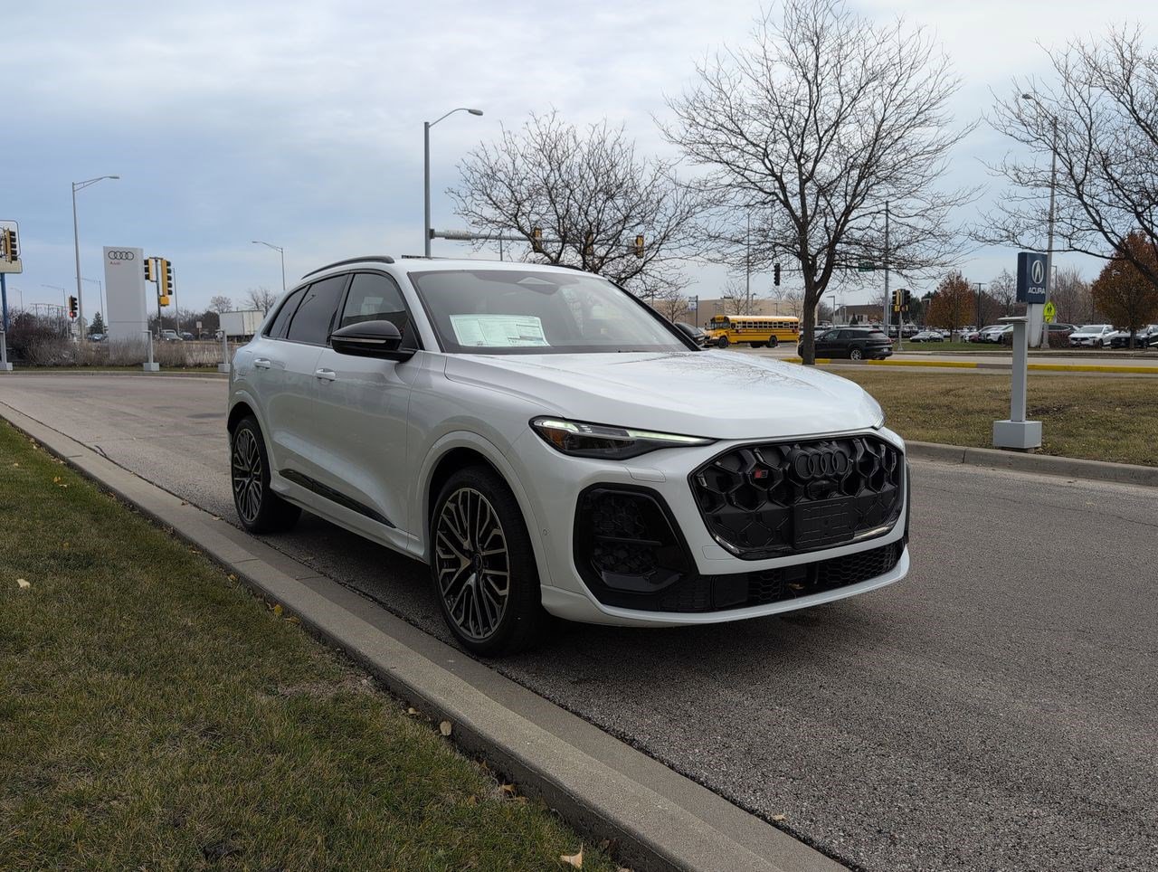 New 2025 Audi SQ5 Prestige image 29