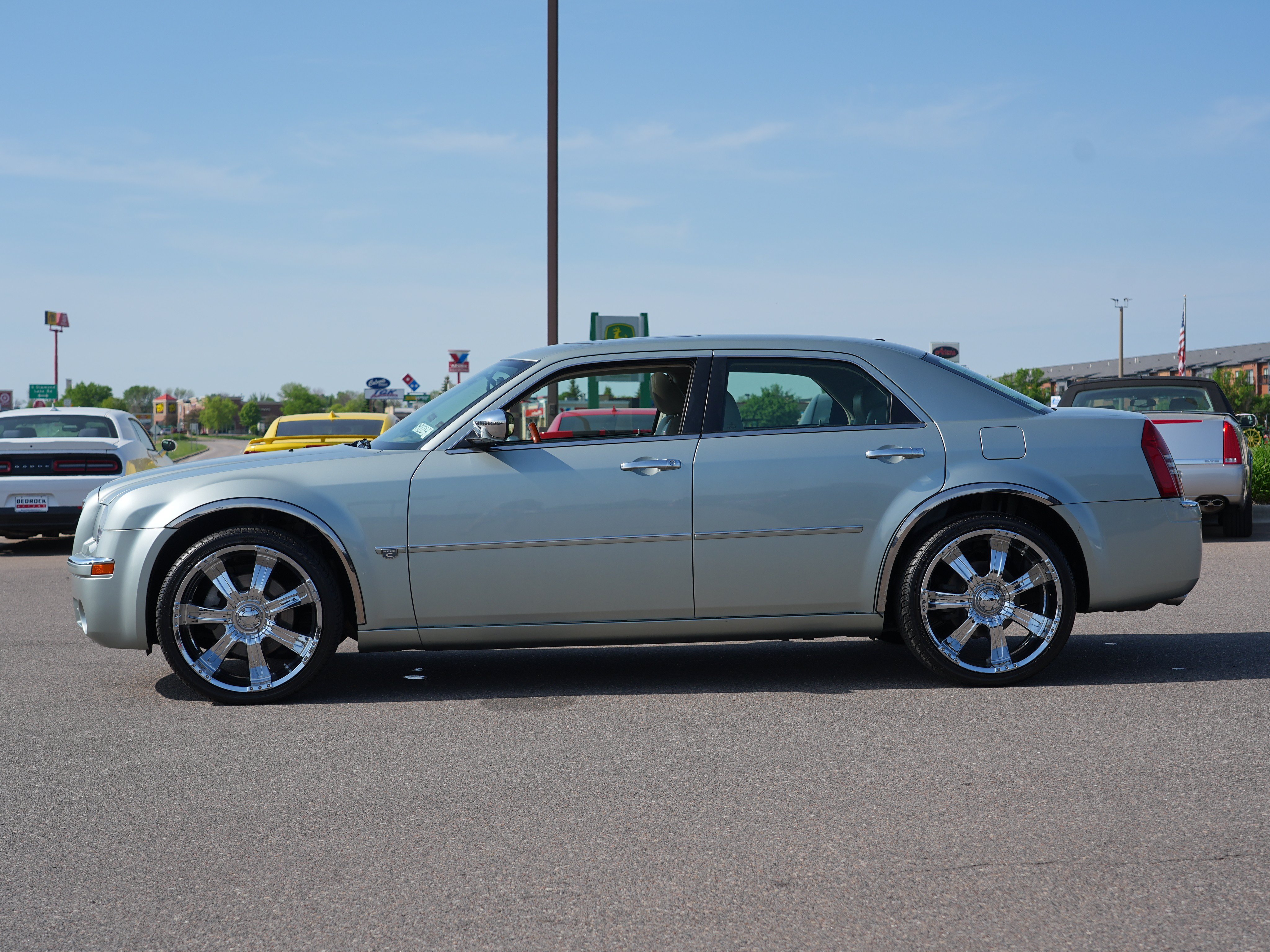 Used 2006 Chrysler 300 C w/ Navigation & Sound Group II AWD/4WD image 6